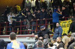 ΚΑΕ Αμαρουσίου: «Ίσως πρέπει κι εμείς να τοποθετούμε πίσω από τον αντίπαλο πάγκο μαυροφορεμένους με μεταλλικές κόρνες»