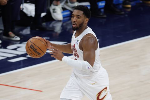 Τρομερές νίκες στο φινάλε για Καβαλίερς και Ουόριορς - Πιο άνετα Μπλέιζερς και Θάντερ