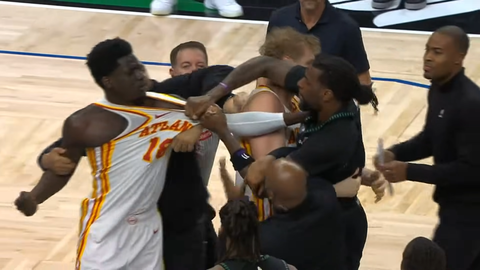 Απίθανη ένταση μεταξύ Ριντ και Γκεγιέ, αποβλήθηκαν αμφότεροι (vid)