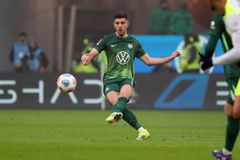 Μάχη «γιγάντων» της Premier League για τον Κουλιεράκη