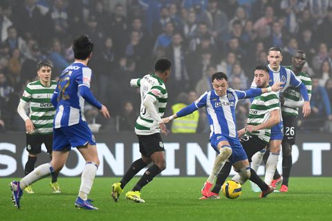 Απίστευτα σκηνικά στο Πόρτο - Σπόρτινγκ: Κρυμμένες μπάλες, κλοπή και βανδαλισμοί!