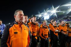 Η McLaren παίρνει θέση για τη διαμάχη σχετικά με τους κινητήρες του 2026