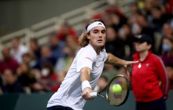 Άφησε τις ρακέτες και έγινε ποδοσφαιριστής ο Στέφανος Τσιτσιπάς (vid)