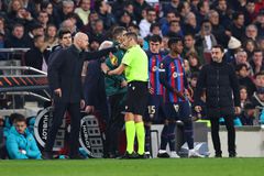 Ο «καρτάκιας» Μαριάνι, η αποβολή στον Έρικ Τεν Χαχ και οι διαμαρτυρίες της Μάντσεστερ Γιουνάιτεντ (vid)