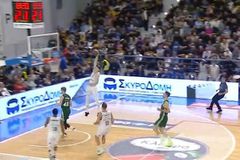 Απίστευτο κάρφωμα του... δανεικού Αβδάλα στο καλάθι του Παναθηναϊκού (vid)