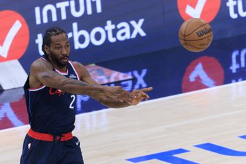 Λέοναρντ και Μάθουριν λύγισαν τους Νικς, άνετη νίκη των Νετς απέναντι στους λαβωμένους Γκρίζλις