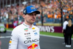 Ο Φερστάπεν καλεί τη FIA να αναθεωρήσει τους κανονισμούς του 2026