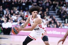 Γουόρντ: «Χαρούμενος για τη νίκη στα 101 χρόνια του Ολυμπιακού»