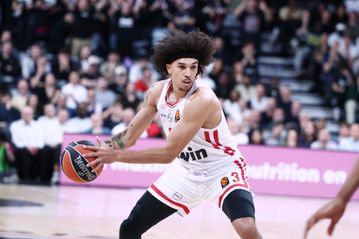 Γουόρντ: «Χαρούμενος για τη νίκη στα 101 χρόνια του Ολυμπιακού»