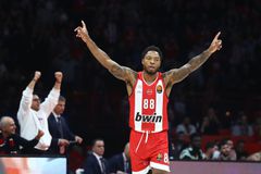 Ο Ταϊρίκ Τζόουνς θυμάται τα παιδικά του χρόνια: ΛεΜπρόν, football και το αγαπημένο του μέρος