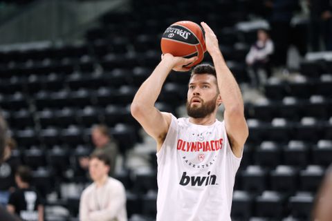 «Καυτός» Πίτερς δεν έχασε τρίποντο στο πρώτο δεκάλεπτο κόντρα στην Παρί - Το ρεκόρ που έκανε!