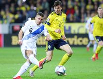 Ο Τζόλης σημάδεψε οπαδό στην εξέδρα και του έδωσε φανέλα για ν’ απολογηθεί (vid)