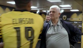 Τα συγχαρητήρια του Μελισσανίδη και η αποθέωση στα αποδυτήρια για τον Τσούμπερ (vid)