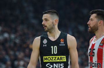 Ο Ραζνάτοβιτς νέος εκπρόσωπος του Παπαπέτρου!