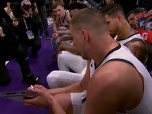 Ο Μαλόουν έφυγε, ο Γιόκιτς ανέλαβε: Ο Nίκολα πήρε το πινακάκι και έγινε viral (vid)