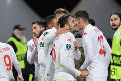 Πέρασε από τη Σλοβενία με άγχος η Φιορεντίνα, «καθάρισε» η Μπέτις