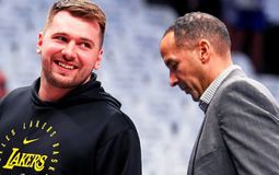 Το «τερμάτισαν» οι οπαδοί των Μάβερικς: Σήκωσαν πανό και ζήτησαν κάτι ακραίο - Η αντίδραση του διευθυντή των Ντάλας (vid)