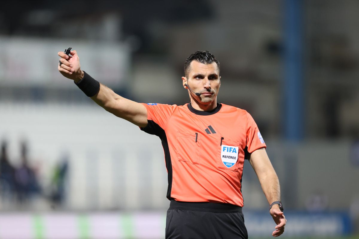Τι δουλειά κάνουν οι διαιτητές της Stoiximan Super League - Όλα τα επαγγέλματα των Ελλήνων ρέφερι