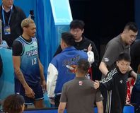 Πρώην παίκτης του ΝΒΑ συνεπλάκη με συμπαίκτες του στην Κίνα και απολύθηκε (vid)