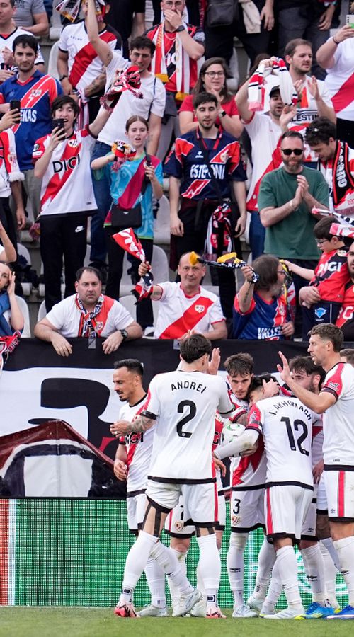 «Μάχη» στην εξέδρα με… La Vida Pirata και η απάντηση των οπαδών της ΑΕΚ (vid)