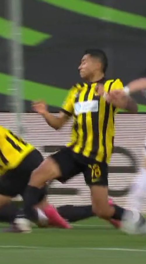 Tι λέει ο κανονισμός για το χέρι του Ρέλβας στο Ράγιο Βαγιεκάνο - ΑΕΚ (vid)