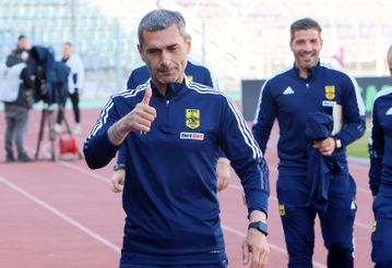 Έκλεισε (;) πριν καν ανοίξει το θέμα προπονητή στον Άρη