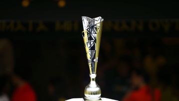 Ο Ηλιόπουλος, η κούπα των πρωταθλητριών και ο ύμνος της ΑΕΚ