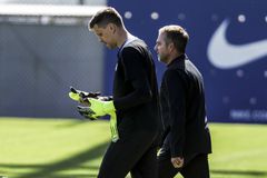 Επική ατάκα Φλικ για Σέζνι: «Μερικές φορές καπνίζει, αλλά...»