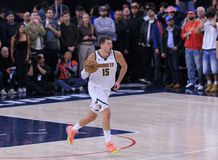 Οι Νάγκετς πήραν το θρίλερ στην παράταση κόντρα στους Θάντερ