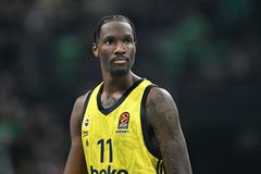 Η Φενέρ ηττήθηκε από την Μπεσίκτας δύο εβδομάδες πριν συναντηθεί με τον Παναθηναϊκό στο Final Four