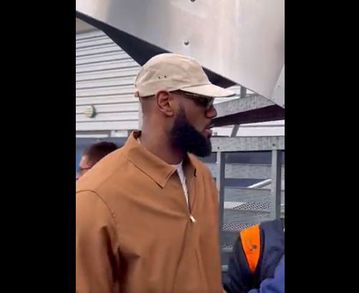 Χαμός στην άφιξη του ΛεΜπρόν Τζέιμς στον 24ωρο αγώνα του Λε Μαν (vid)