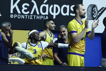 Τρίτη θέση στην Basket League για το Περιστέρι 20 χρόνια μετά