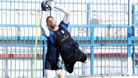 Ο Πασχαλάκης έγινε μπάρμπαν και κέρασε σφηνάκια τους συμπαίκτες του στην Εθνική (vids)