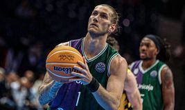 Η Παρτίζαν αποδεσμεύει τον Κοπρίβιτσα και συζητάει με τον Οσετκόφσκι