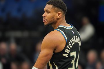 H... βόμβα του Αντετοκούνμπο για το μέλλον του: «Ελπίζω να βρεθώ ξανά στους τελικούς με τους Μπακς»