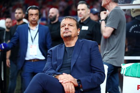 Ο Αταμάν στο Εφές - Μπεσίκτας, αποθεώθηκε από τους φιλάθλους (vid)