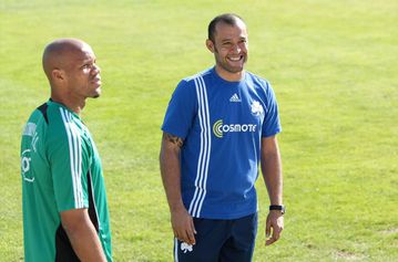 Πρώην στέλεχος του Παναθηναϊκού υποδέχθηκε τους Μπενζεμά και Καντέ στην Αλ Ιτιχάντ (vid)