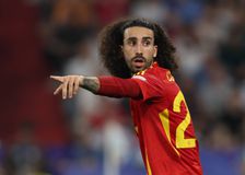 Δεν ήταν Γάλλοι: Ποιοι και γιατί αποδοκίμαζαν τον Κουκουρέγια σε κάθε επαφή του με την μπάλα