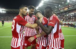 Τον πρώτο λόγο για την πρόκριση ο Ολυμπιακός με γκολάρα του Φορτούνη από τα... αποδυτήρια