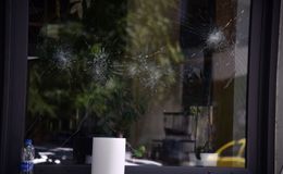 Δυο συλλήψεις για την καταδρομική επίθεση στο μαγαζί του οπαδού του Παναθηναϊκού που έχει συλληφθεί για τα επεισόδια στη Νέα Φιλαδέλφεια