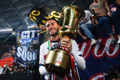 «Ενδιαφέρον και από την Premier League για Καλάμπρια που απασχολεί τον Παναθηναϊκό»