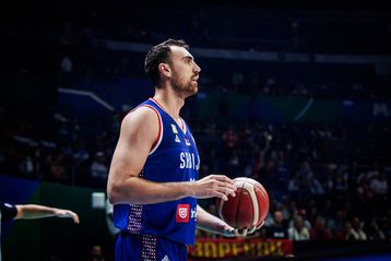 Ο Νίκολα Μιλουτίνοφ στο Sportal: «Αναλαμβάνω την ευθύνη για την ήττα από τη Γερμανία»