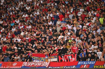 Επεισόδια στο Σερβία - Αγγλία ανάμεσα σε υποστηρικτές και πολέμιους του προέδρου της χώρας Βούτσιτς