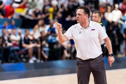 Σέκουλιτς για τη διαιτησία στο Σλοβενία-Γερμανία: «Το να μη έχεις σεβασμό πονάει»