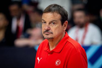 Αταμάν: «Έξυπνη σκέψη της EuroLeague για το F4 στο ΟΑΚΑ, είναι το πεπρωμένο μου να παίξω με την Ελλάδα» (vid)