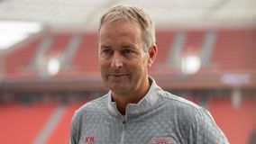 Αντίπαλοι Ολυμπιακού: Ο νέος προπονητής της Λεβερκούζεν μιλάει για την απόλυση του Τεν Χααχ