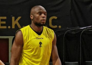 «Στροφή» στον Ολυμπιακό και επιστροφή Καμπενγκέλε στην ΑΕΚ