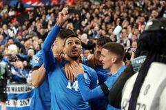 Ανατριχίλα: Ο Παυλίδης σκόραρε και απ’ ευθείας φίλησε το περιβραχιόνιο και το έδειξε στον ουρανό! (vid & gallery)