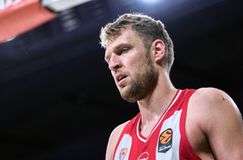 Βεζένκοφ: «Ωραία που επιστρέψαμε σπίτι»