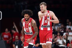 Ο MVP Βεζένκοφ τσάκισε τους Άραβες στο ΣΕΦ